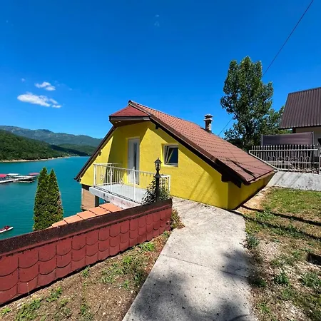 Apartamento Luka Mira