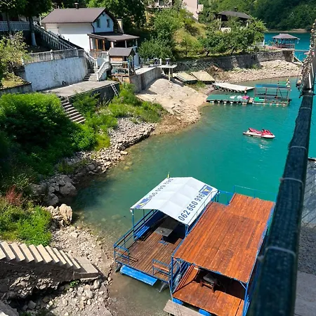 Luka Mira Apartamento *